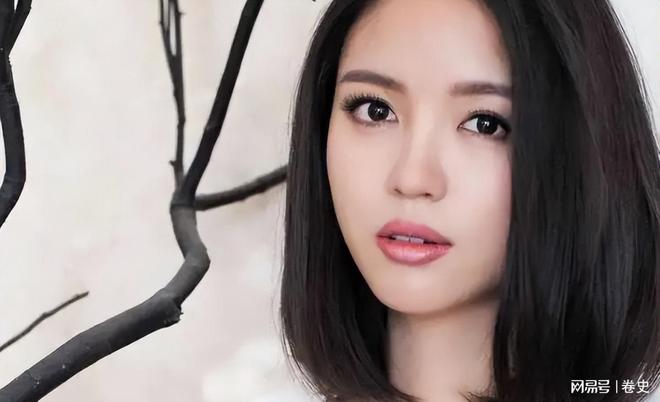 豪门怀孕6个月上春晚站C位真人生赢家九游会j9ag艳压奚梦瑶拒嫁30亿(图15)